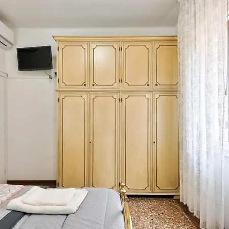 Guest house Living Venice Mestre